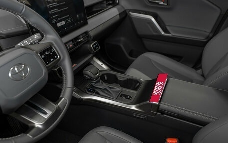 Toyota RAV4, 2025 год, 4 020 000 рублей, 14 фотография