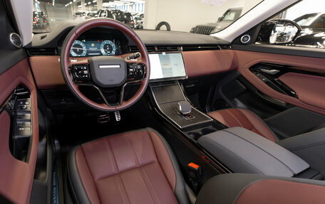 Land Rover Range Rover Evoque II, 2025 год, 5 820 000 рублей, 7 фотография