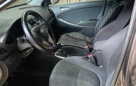 Hyundai Solaris II рестайлинг, 2015 год, 790 000 рублей, 10 фотография