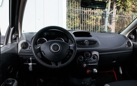 Renault Clio III, 2009 год, 550 000 рублей, 6 фотография