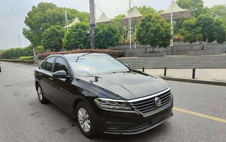 Volkswagen Lavida, 2022 год, 1 010 000 рублей, 1 фотография