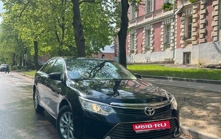 Toyota Camry, 2015 год, 2 290 000 рублей, 1 фотография