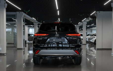 Toyota Highlander, 2026 год, 5 300 000 рублей, 6 фотография