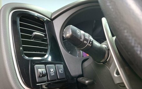Mitsubishi Outlander III рестайлинг 3, 2013 год, 1 312 000 рублей, 21 фотография