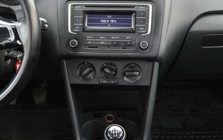 Volkswagen Polo VI (EU Market), 2015 год, 819 000 рублей, 16 фотография