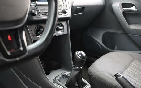 Volkswagen Polo VI (EU Market), 2015 год, 819 000 рублей, 18 фотография