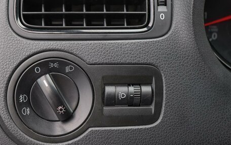 Volkswagen Polo VI (EU Market), 2015 год, 819 000 рублей, 20 фотография