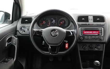 Volkswagen Polo VI (EU Market), 2015 год, 819 000 рублей, 14 фотография