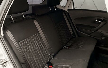 Volkswagen Polo VI (EU Market), 2015 год, 819 000 рублей, 24 фотография