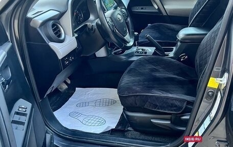 Toyota RAV4, 2016 год, 2 400 000 рублей, 4 фотография