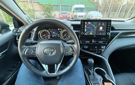 Toyota Camry, 2021 год, 3 200 000 рублей, 13 фотография