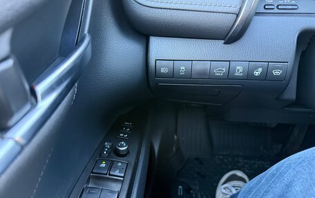 Toyota Camry, 2021 год, 3 200 000 рублей, 15 фотография