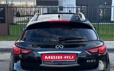 Infiniti FX II, 2010 год, 1 660 000 рублей, 2 фотография