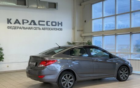 Hyundai Solaris II рестайлинг, 2013 год, 930 000 рублей, 2 фотография