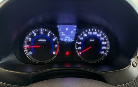 Hyundai Solaris II рестайлинг, 2013 год, 930 000 рублей, 11 фотография
