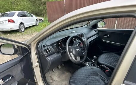 KIA Rio III рестайлинг, 2012 год, 800 000 рублей, 4 фотография
