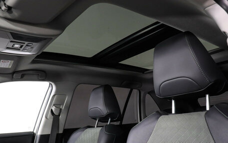 Toyota RAV4, 2023 год, 3 947 000 рублей, 15 фотография