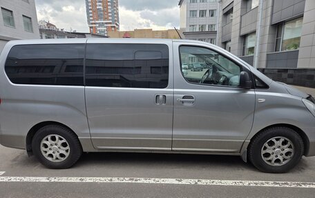Hyundai H-1 II рестайлинг, 2015 год, 1 799 000 рублей, 5 фотография