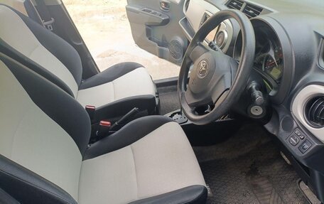 Toyota Vitz, 2012 год, 850 000 рублей, 8 фотография