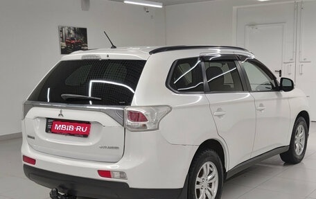 Mitsubishi Outlander III рестайлинг 3, 2013 год, 1 380 000 рублей, 9 фотография