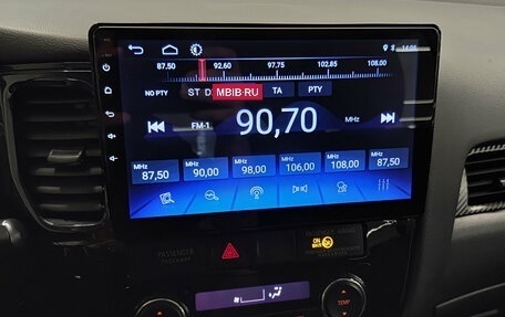Mitsubishi Outlander III рестайлинг 3, 2013 год, 1 380 000 рублей, 19 фотография