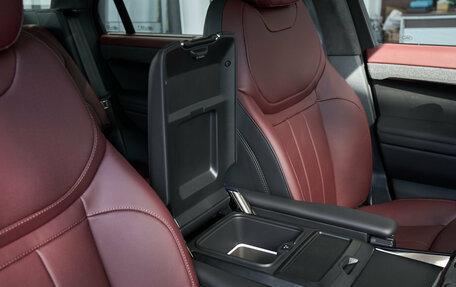 Land Rover Range Rover Sport, 2026 год, 18 700 000 рублей, 20 фотография