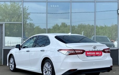 Toyota Camry, 2019 год, 3 199 000 рублей, 7 фотография