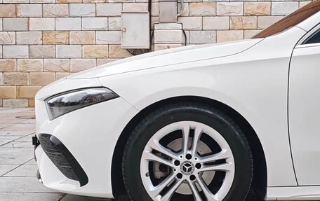 Mercedes-Benz A-Класс, 2023 год, 2 430 000 рублей, 5 фотография