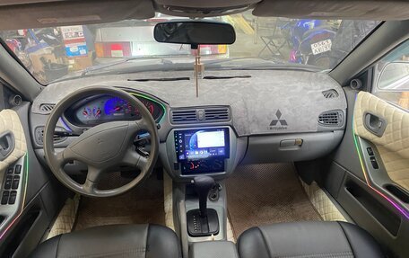 Mitsubishi Galant VIII, 2003 год, 290 000 рублей, 13 фотография