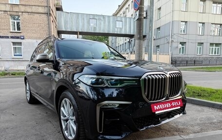 BMW X7, 2019 год, 9 000 000 рублей, 3 фотография