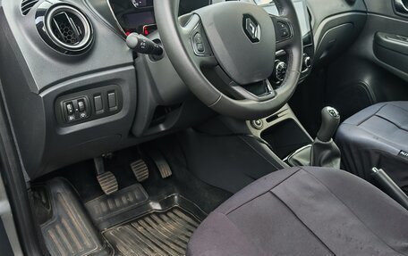 Renault Kaptur I рестайлинг, 2017 год, 1 900 000 рублей, 9 фотография