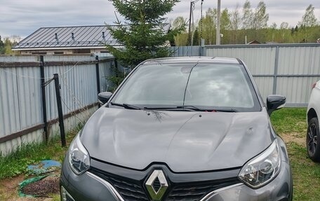 Renault Kaptur I рестайлинг, 2017 год, 1 900 000 рублей, 22 фотография