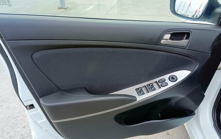 Hyundai Solaris II рестайлинг, 2015 год, 834 995 рублей, 10 фотография