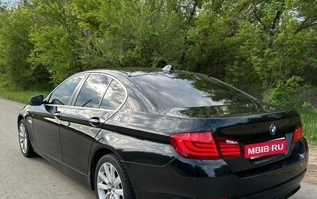 BMW 5 серия, 2011 год, 1 550 000 рублей, 3 фотография
