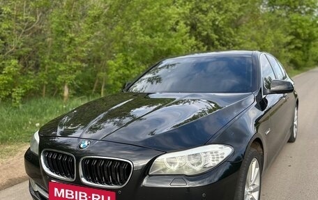 BMW 5 серия, 2011 год, 1 550 000 рублей, 2 фотография