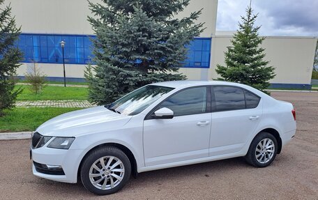 Skoda Octavia, 2018 год, 1 690 000 рублей, 2 фотография
