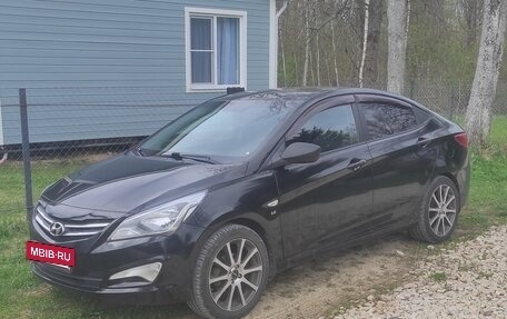 Hyundai Solaris II рестайлинг, 2015 год, 770 000 рублей, 11 фотография