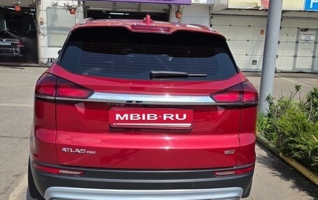 Geely Atlas, 2023 год, 2 000 000 рублей, 4 фотография
