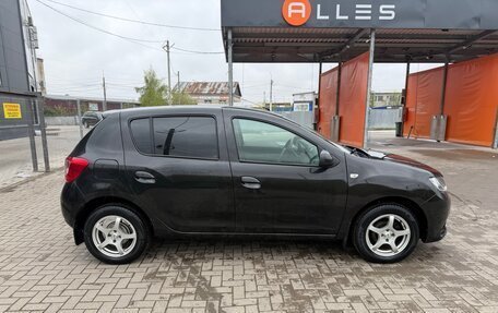 Renault Sandero II рестайлинг, 2017 год, 890 000 рублей, 3 фотография