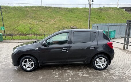 Renault Sandero II рестайлинг, 2017 год, 890 000 рублей, 2 фотография