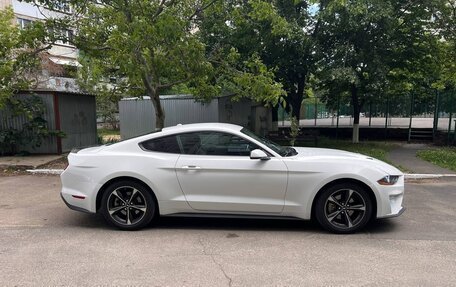 Ford Mustang VI рестайлинг, 2018 год, 2 000 000 рублей, 4 фотография