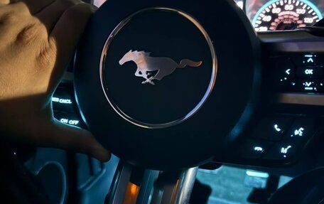 Ford Mustang VI рестайлинг, 2018 год, 2 000 000 рублей, 2 фотография