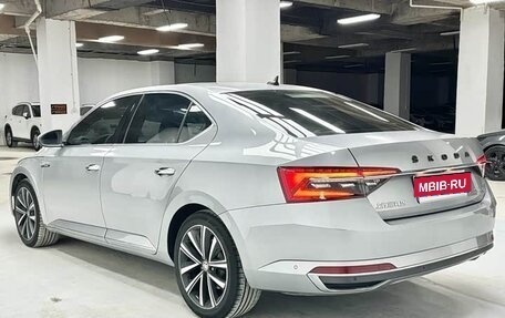 Skoda Superb III рестайлинг, 2022 год, 2 099 021 рублей, 4 фотография