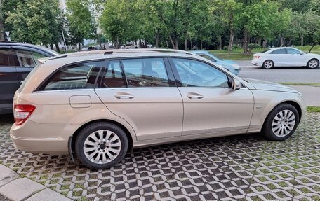 Mercedes-Benz C-Класс, 2010 год, 1 200 000 рублей, 4 фотография