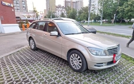 Mercedes-Benz C-Класс, 2010 год, 1 200 000 рублей, 2 фотография