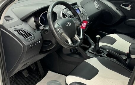 Hyundai ix35 I рестайлинг, 2012 год, 1 090 000 рублей, 11 фотография