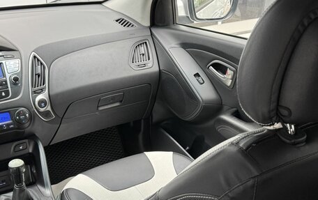 Hyundai ix35 I рестайлинг, 2012 год, 1 090 000 рублей, 17 фотография