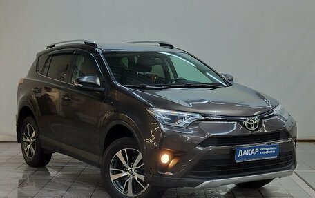 Toyota RAV4, 2018 год, 2 390 000 рублей, 3 фотография