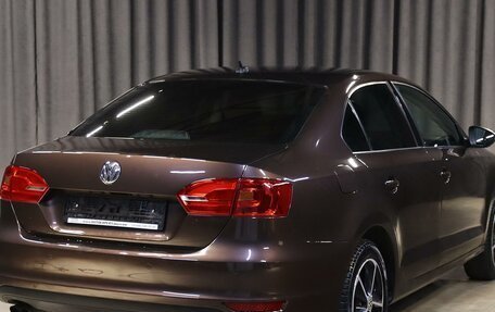 Volkswagen Jetta VI, 2014 год, 949 000 рублей, 2 фотография
