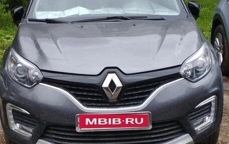 Renault Kaptur I рестайлинг, 2017 год, 1 650 000 рублей, 1 фотография